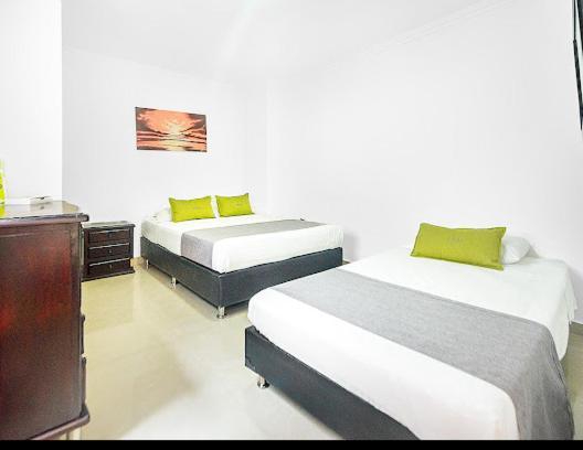 Hotel Park 6 Medellin Bagian luar foto